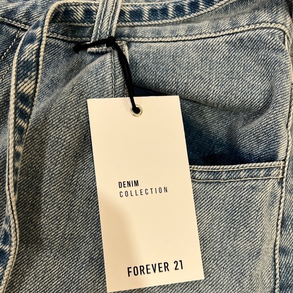 Forever 21 High Waisted Jean Shorts - Light Wash - Picture 8 of 9